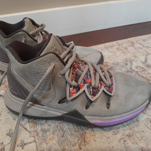 Nike Kyrie 5 Graffiti youth size 4 - Picture 1 of 5